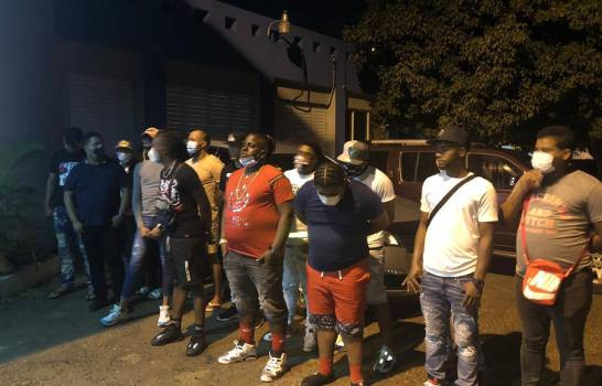 Ministerio Público interrumpe fiesta clandestina en Santiago whatsapp image 2020 10 28 at 9 13 15066618 20201028092554 large