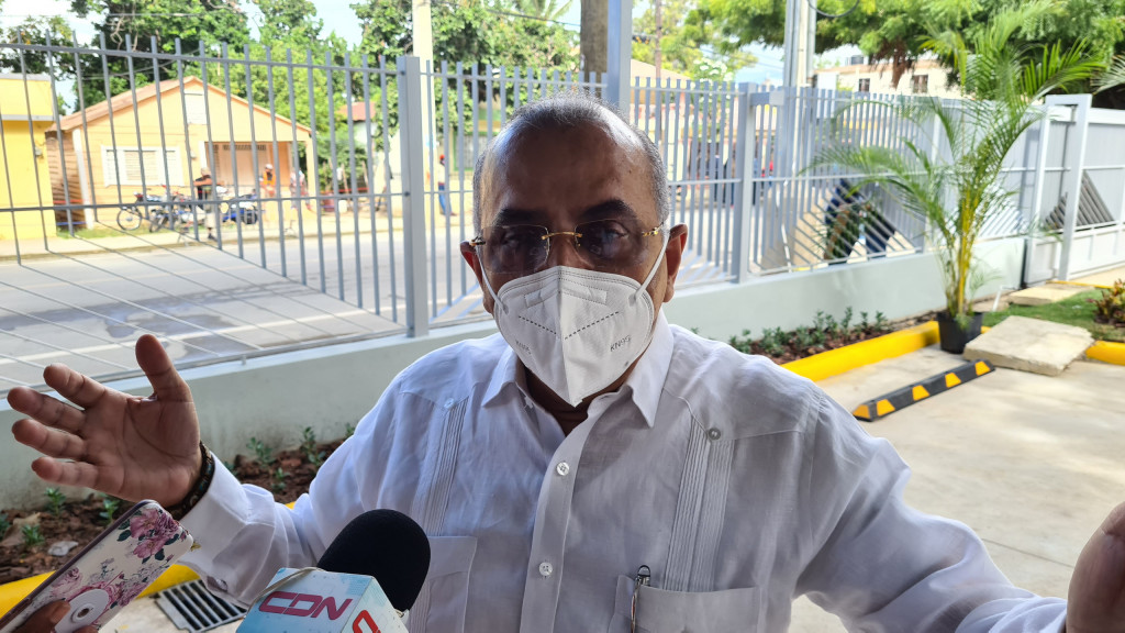 Ministro de Salud favorece flexibilizar toque de queda en Navidad solo para encuentros 20201119 102802 scaled large