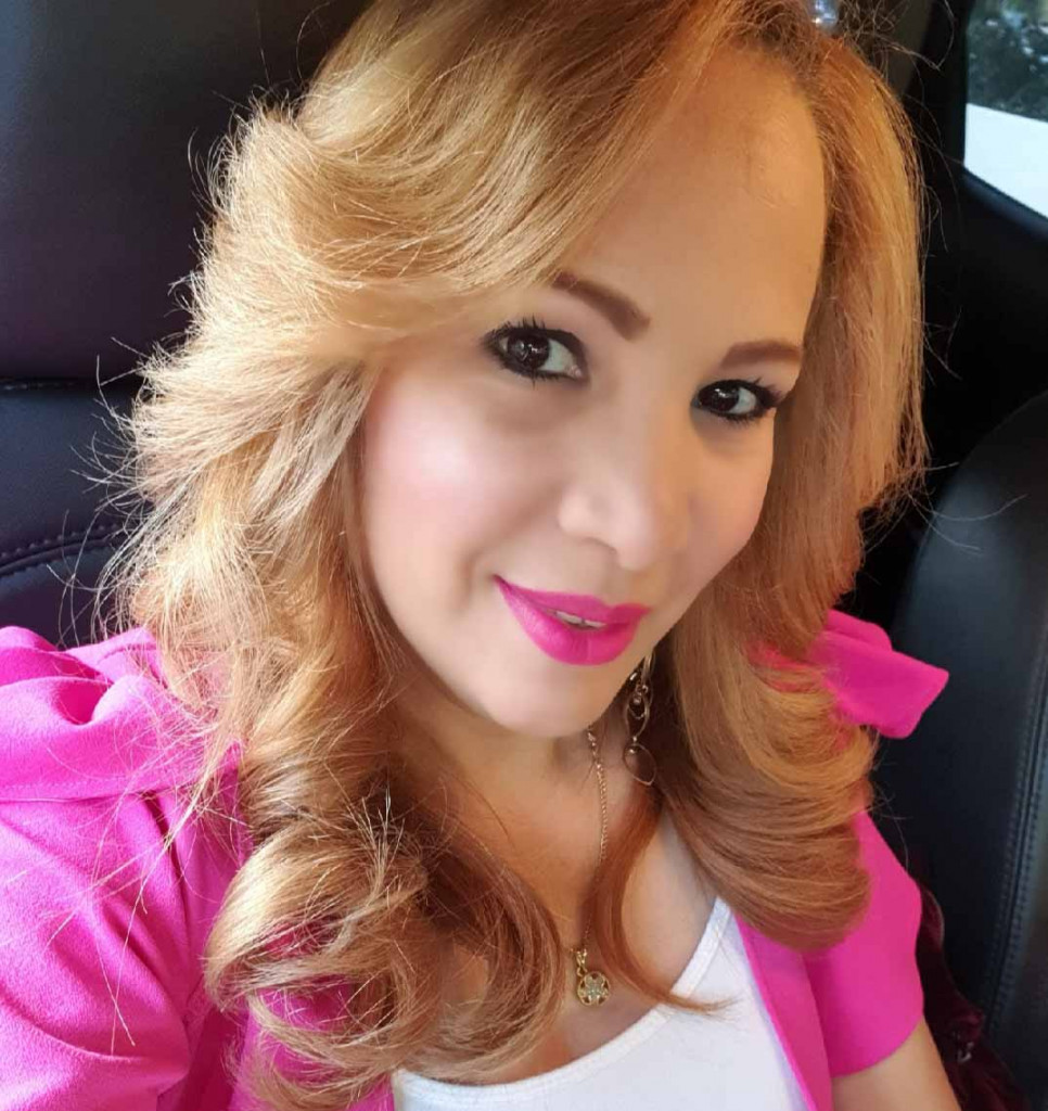 Ana Bertha Pérez large