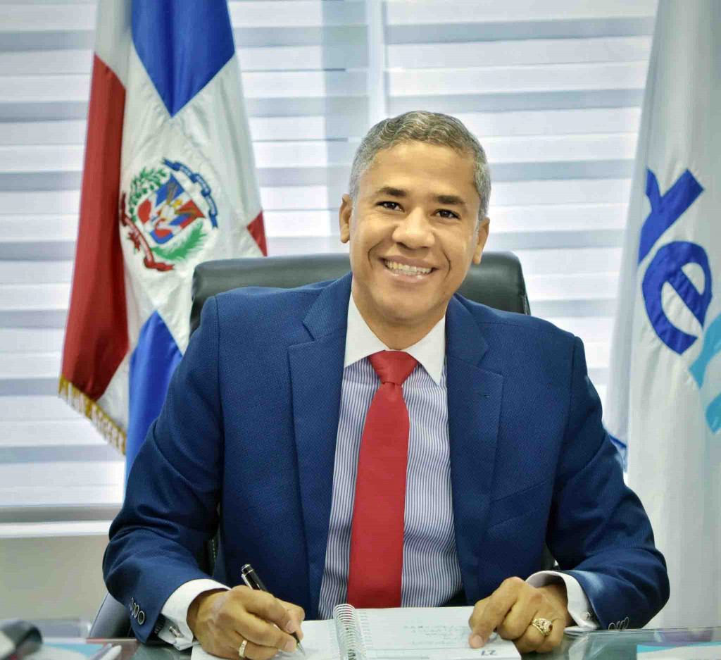 Andres Cueto PRM e1606521806649