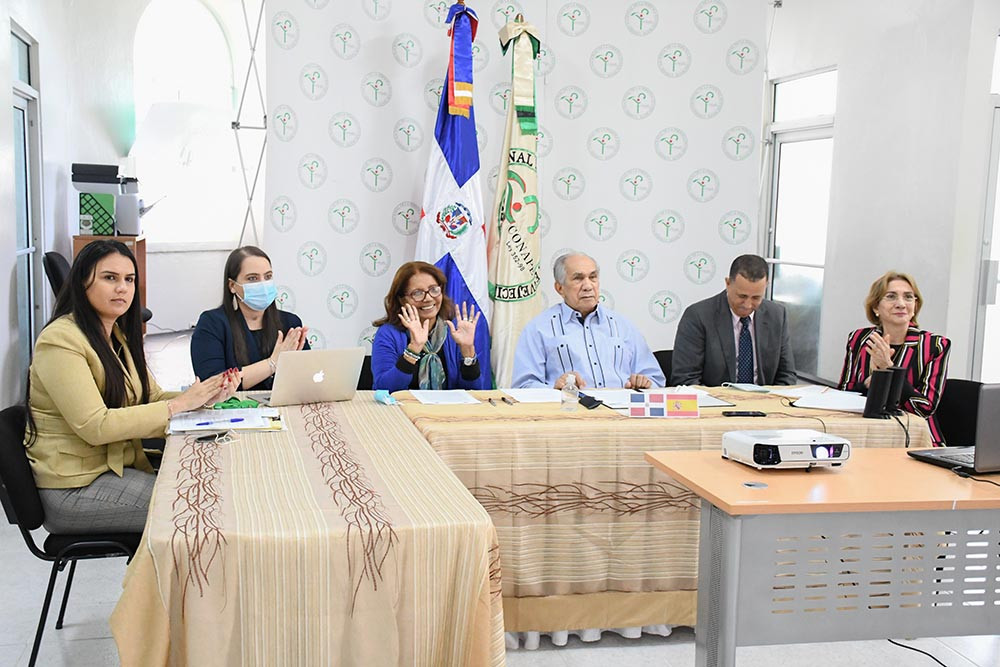 CONAPE recibirá asistencia de la Fundación Gerón de España para fortalecer la gestión de los centros geriátricos CONAPE large