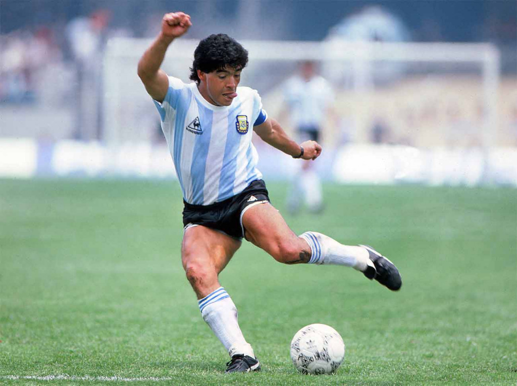 Pica y se Extiende Diego Maradona large