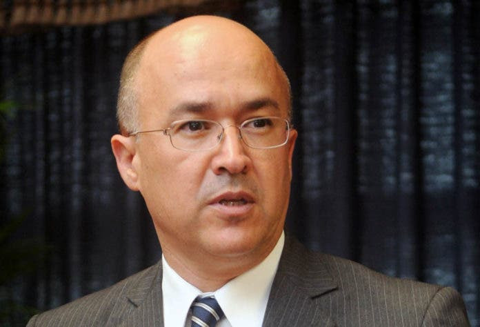 Dominguez Brito sugiere eliminar toque de queda el 24 y 31 de diciembre 696x474 1 large