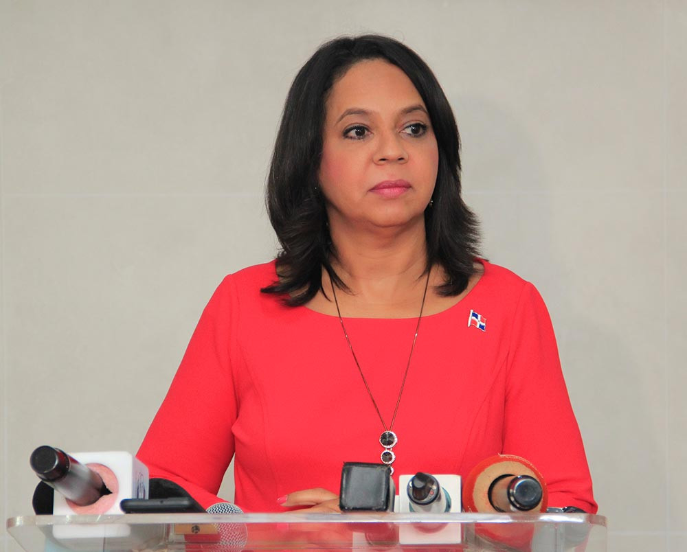 Pro Consumidor redobla esfuerzos de vigilancia comercial por celebración de Viernes Negro en medio de pandemia Dra. Anina Del Castillo large
