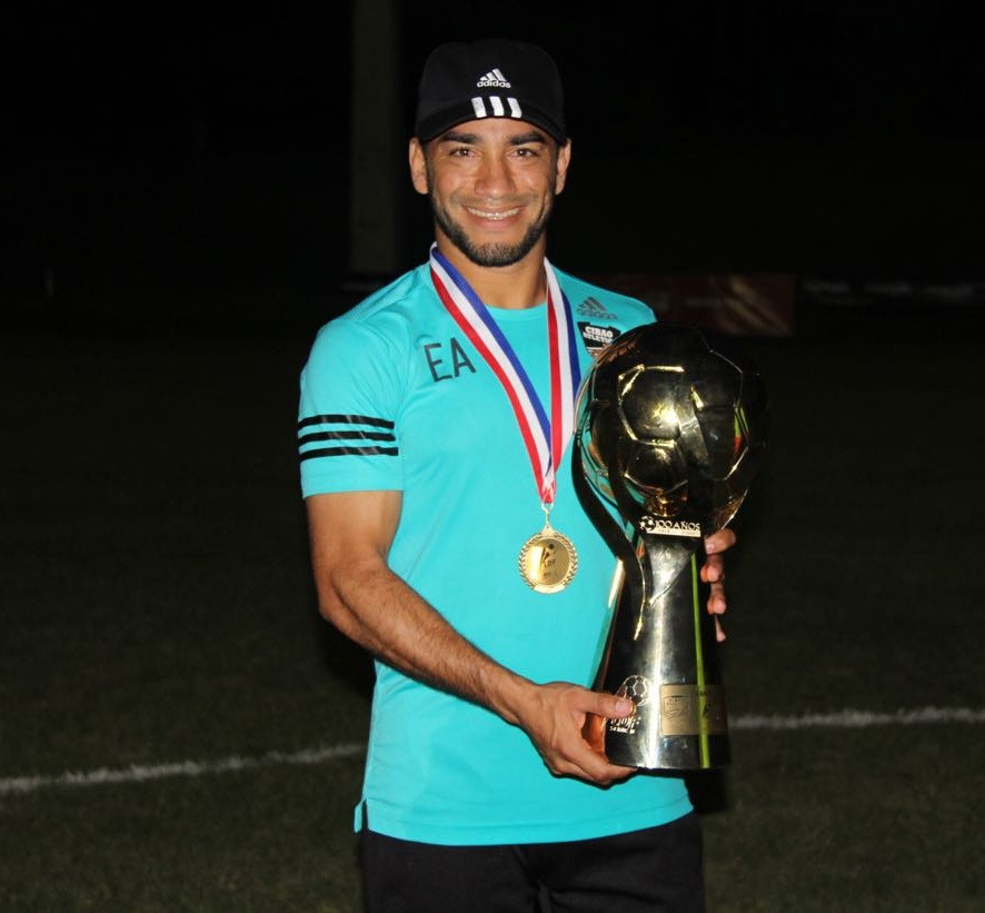 Pica y se Extiende Edward Beba Acevedo large