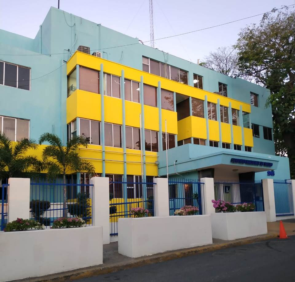 SNS exhibe mejoras en Red Pública de Salud durante primeros cien días de actual gestión Fachada SNS 1 large