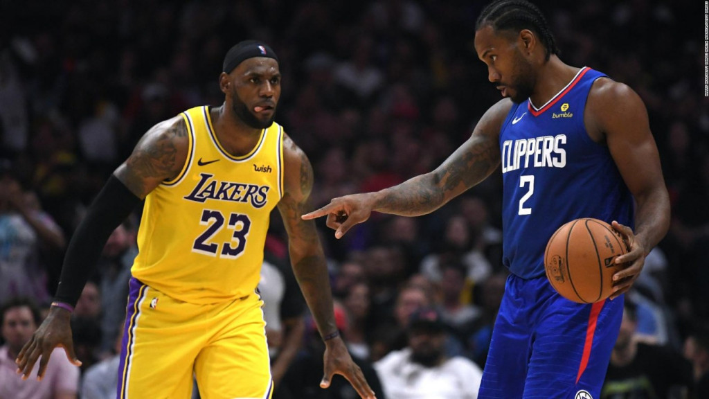 La NBA arrancará la pretemporada con un duelo entre Lakers y Clippers LeBron Kawhi large
