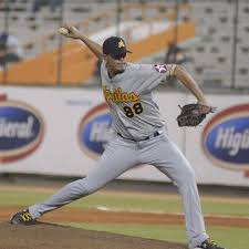 Pica y se Extiende Luis Felipe Castillo large