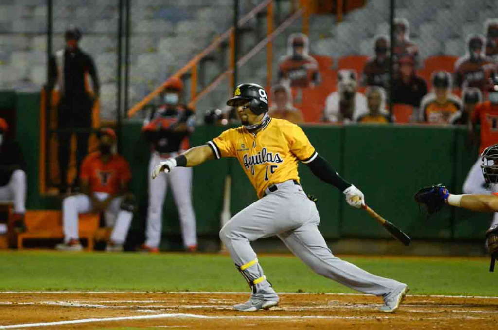 Águilas derrotan a los Toros 2×1 Robel García large