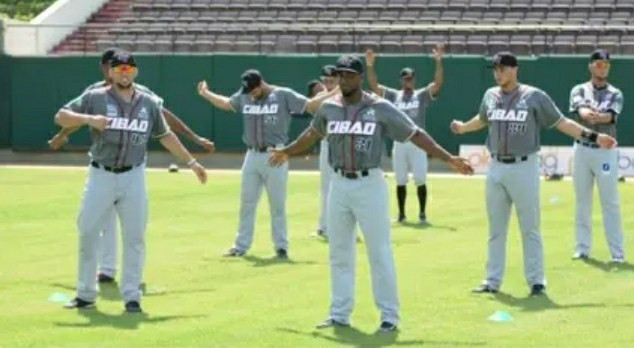 Salud Pública suspende a los Gigantes del Cibao por casos de Covid-19 SmartSelect 20201121 120321 Google large