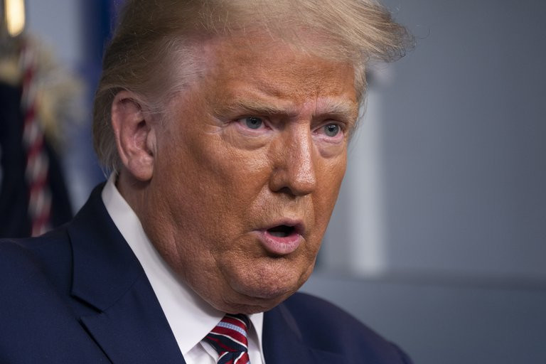 Trump en los estados clave mientras large