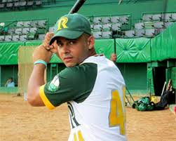 Pica y se Extiende Yasser Julio González large