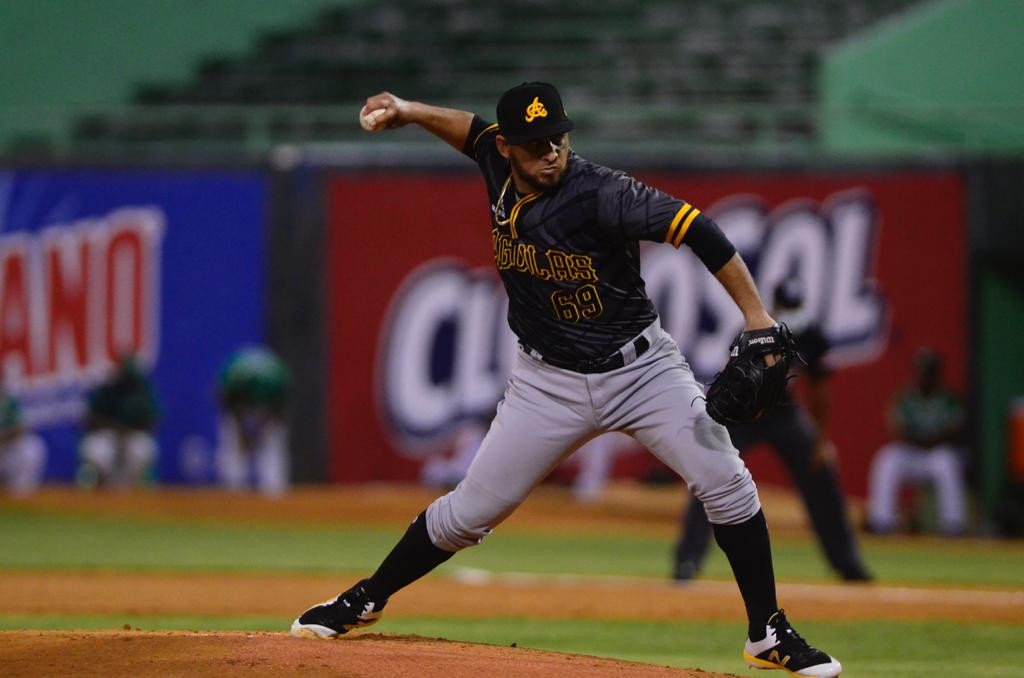 Águilas logran primer triunfo detrás de buen pitcheo de Negrín Yoanner Negrín large