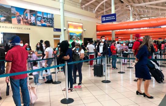Aduanas: “gracia navideña” a viajeros que traigan regalos será de US$3,000 aeropuerto de cibao foto aneudy tavarez 15206484 20201118101434 large