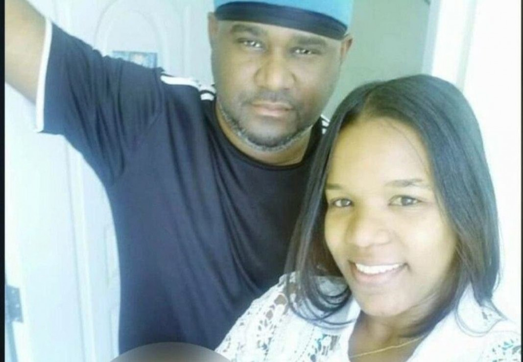 Muere padre de mujer asesinada por su expareja en Brisas del Edén ezgif 3 0e8a205beab2 large