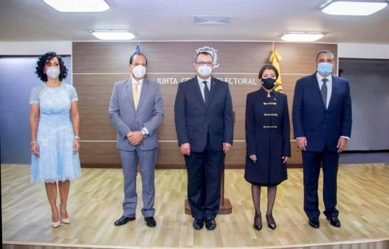 Nueva JCE buscará eliminar la legalización de actas del estado civil plenojce 15195859 20201116181032 large