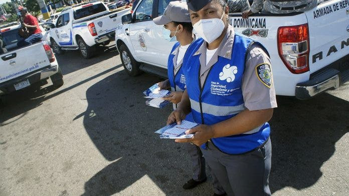 Autoridades de SDE lanzan Plan Navidad con Seguridad y Vida 2020 1 1 696x391 1 large