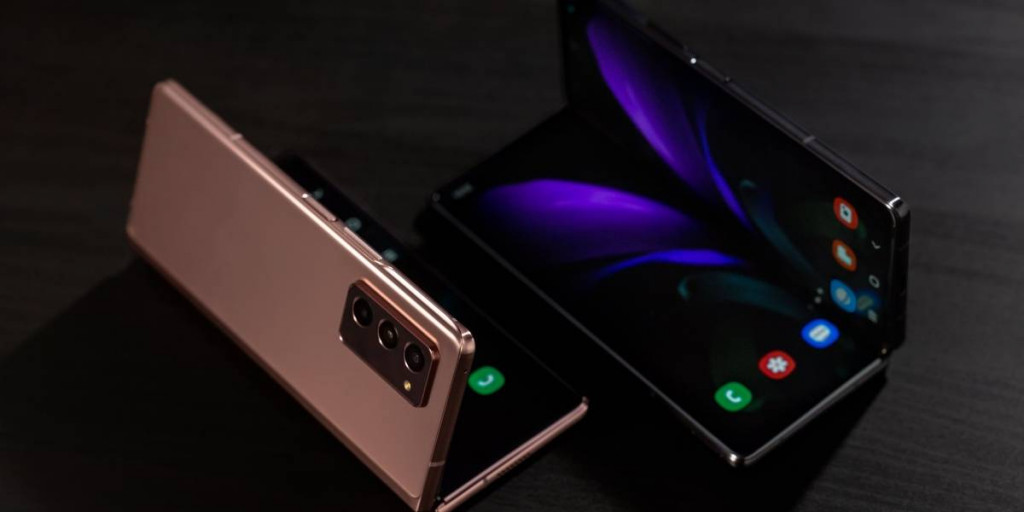 18galaxyzfold2li 46492004513e513f1aa1a1e8d7dbc619 1200x600 1 large