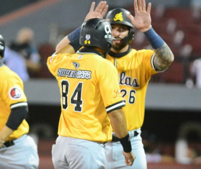 Águilas pegan 17 hits para triunfar sobre Gigantes Aguilas 1 large