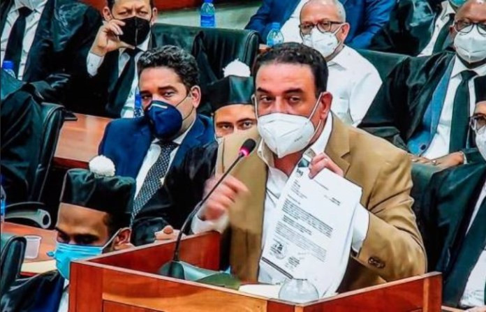 Dictan prisión prevenvita contra Alexis Medina y otros implicados en entramado societario Alexis Medina large