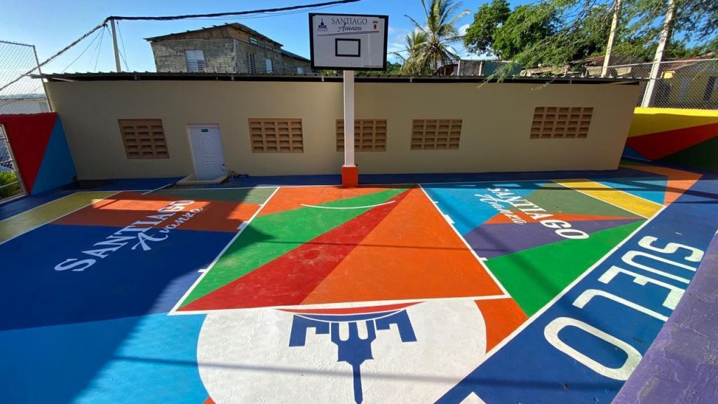 En medio de la pandemia alcaldía Santiago cumple con Presupuesto Participativo 2020 Casa Club y Cancha entregada en Suelo Duro 1024x576 1 large
