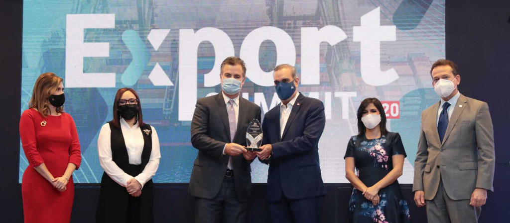 DIESCO Recibe Reconocimiento de ADOEXPO large