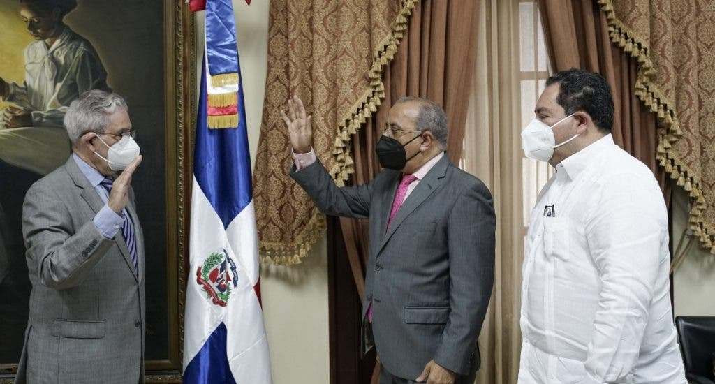 Designan al doctor José Joaquín Puello como presidente Ciudad Sanitaria Designan al doctor Jose Joaquin Puello como presidente Ciudad Sanitaria large