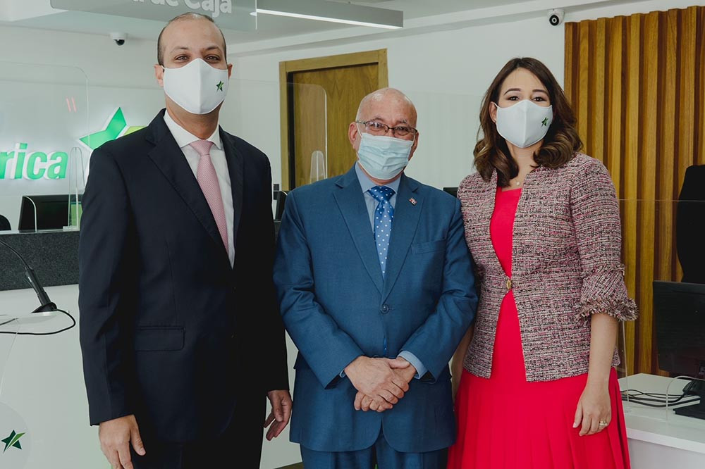 FOTO PRINCIPAL Carlos Julio Camilo Julio Caminero y Marielyn Portorreal large