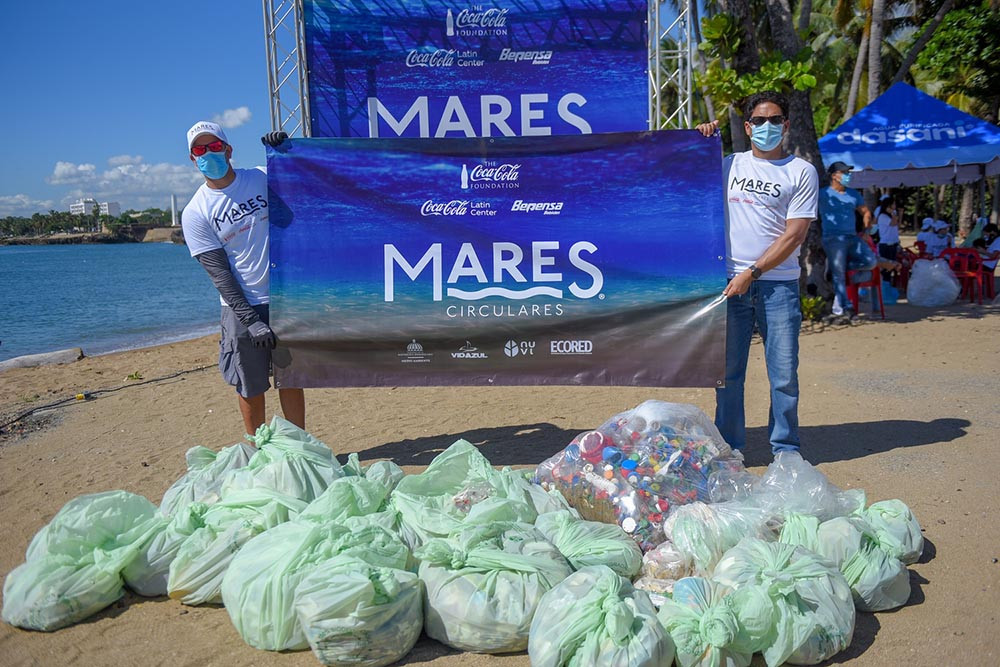 Mares circulares: Una iniciativa para reducir los residuos de nuestras costas Foto Principal large