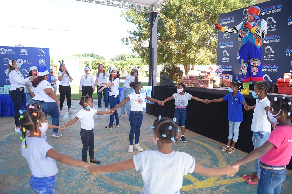 Fundacion Altice large