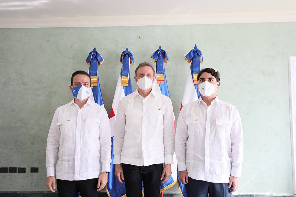 República Dominicana ratifica instalación en el país de oficina del Banco Centroamericano de Integración Económica JAIME DÍAZ ROBERTO ALVAREZ y HOSTOS RIZIK. large