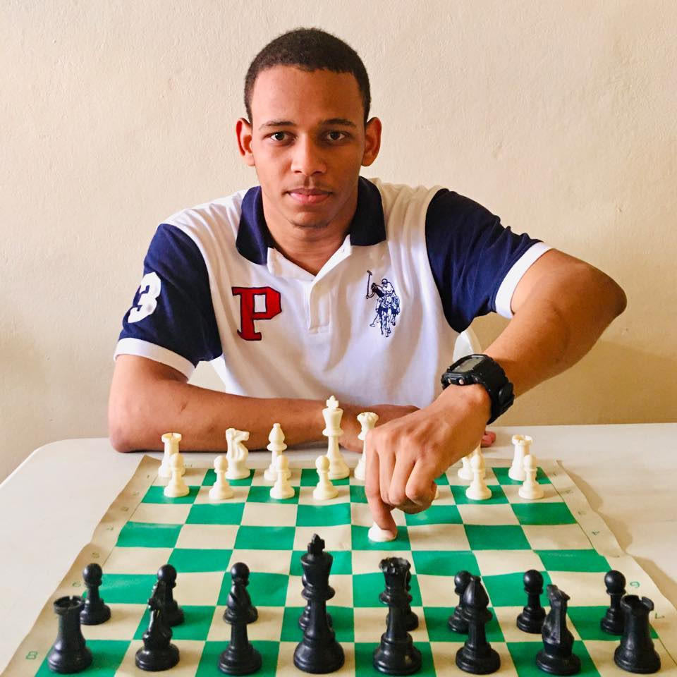 Josue Araujo Sanchez campeon... large