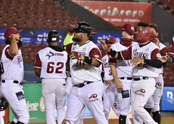Francisco y Sierra conectan cuadrangulares en triunfo 7-2 de los Gigantes sobre Leones
