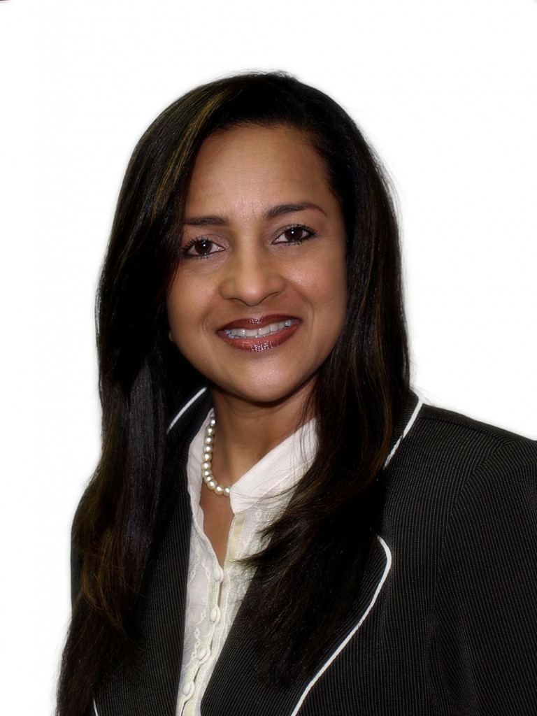 Mariza de la Cruz large