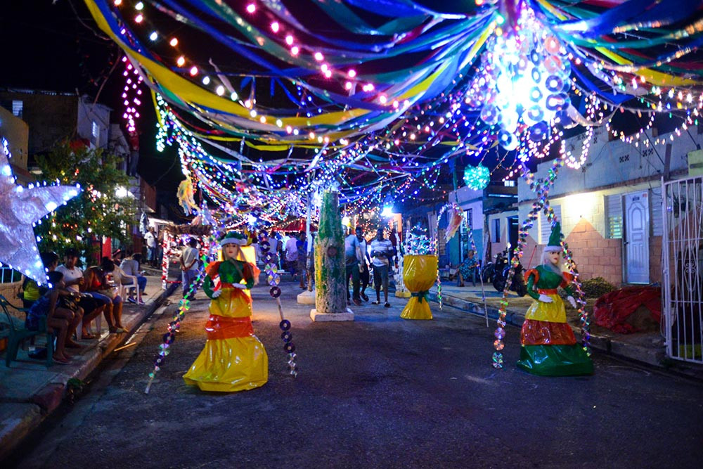 Mi barrio está en Navidad large