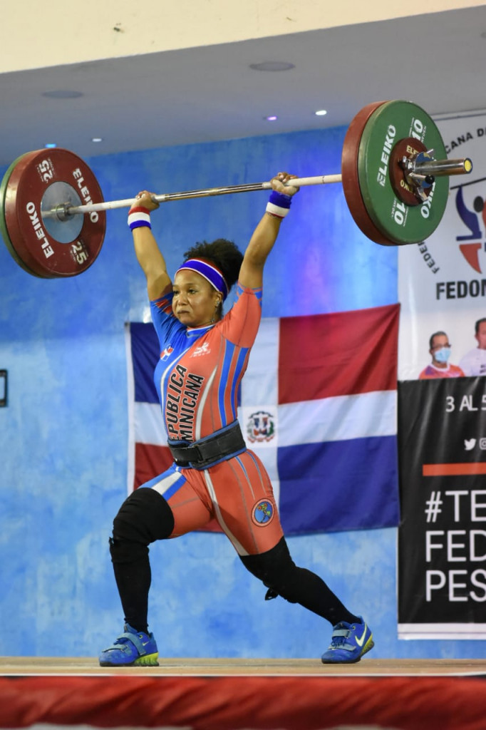 Pesistas dominicanos inician bien participación en torneo internacional de pesas Nathalia Novas 2 large