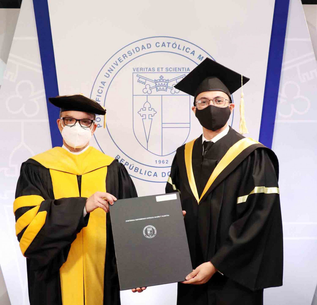 PUCMM realiza ceremonia de graduación extraordinaria PUCMM realiza ceremonia de graduación extraordinaria large