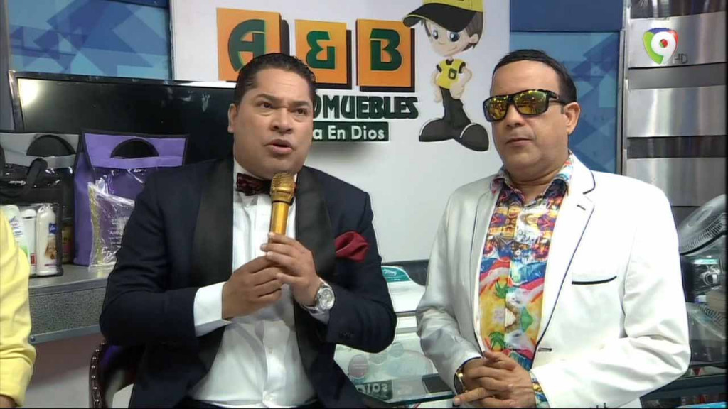 Pica y se extiende Pachá y Emilio Angeles large