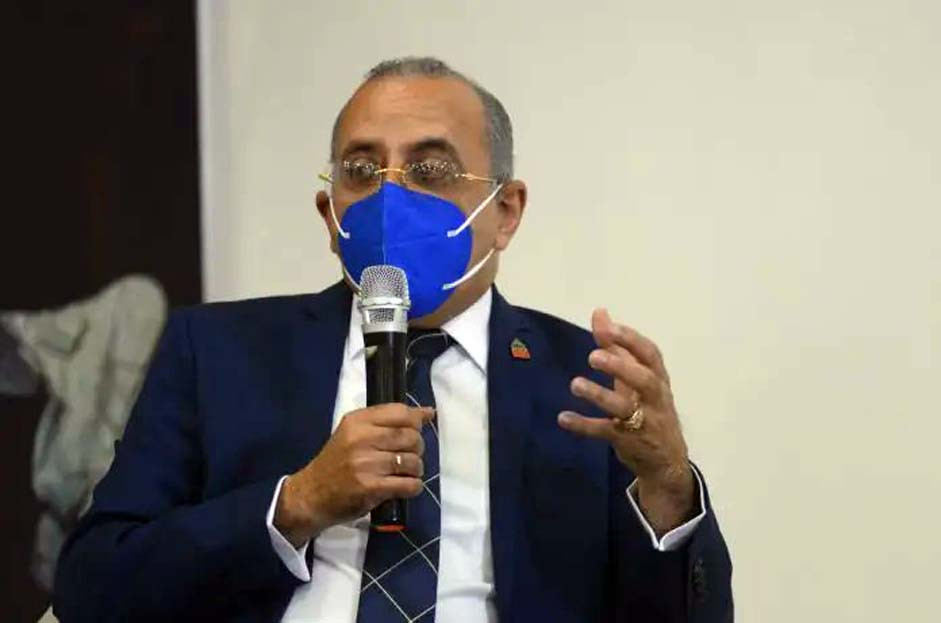 Ministro de Salud dice van a ser flexibles en la movilidad por Navidad Plutarco Arias