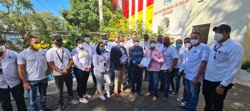 Salud Pública entrega uniformes inspectores large