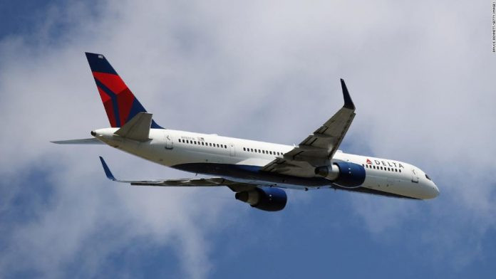 avion se dirigia de NY hacia Atlanta iban dominicanos.