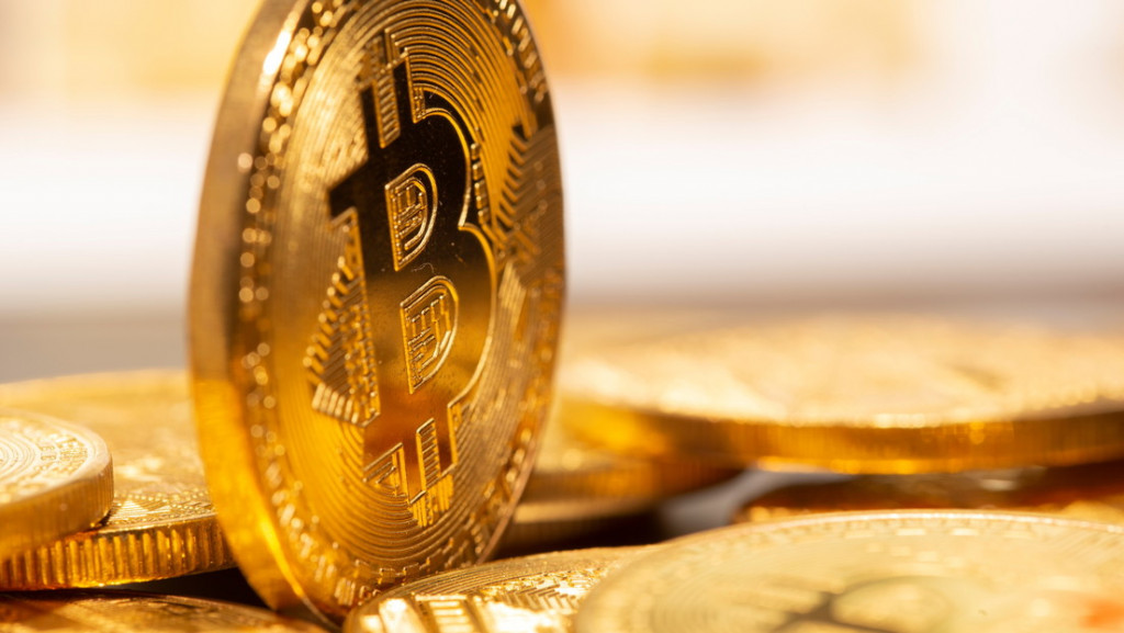 bitcoin large