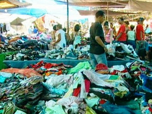 mercedo de La Pulga de Puerto Plata large