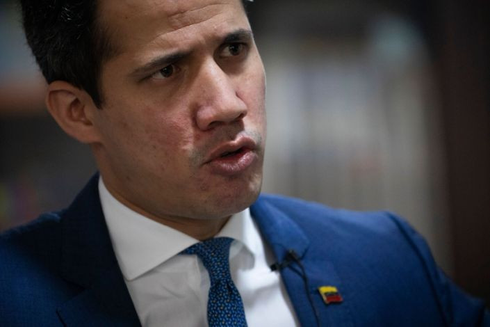 Guaido como presidente interino de Venezuela large
