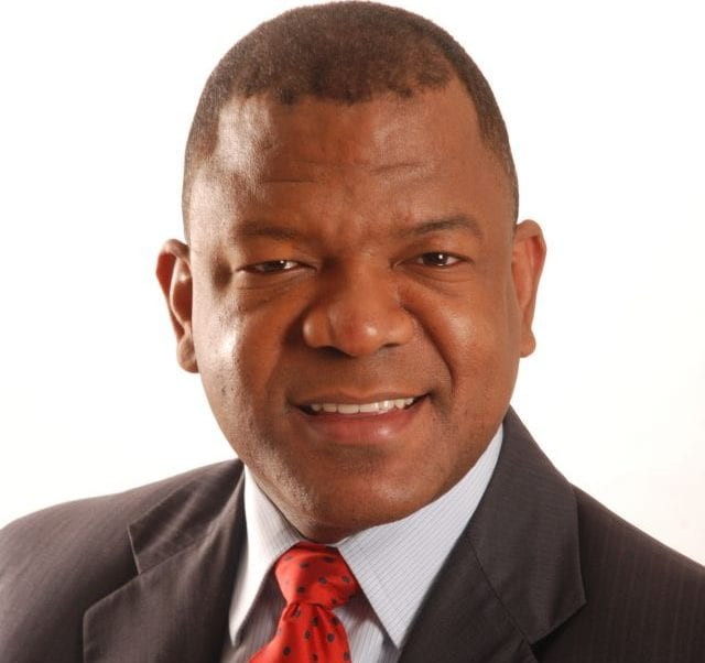 El poder de los idiotas Julio Martinez Pozo large