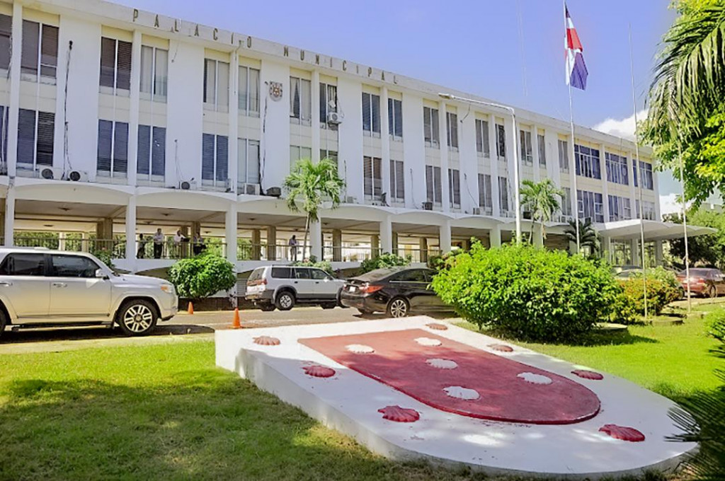 Abel Martínez declara el 2021 como año de “Consolidación de la Ética, la Transparencia y la Integridad Institucional” Palacio Municipal de Santiago. large