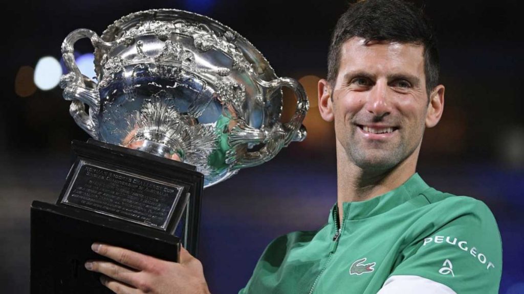 Djokovic acecha a Federer y Nadal en titulos de Grand Slam obtenidos
