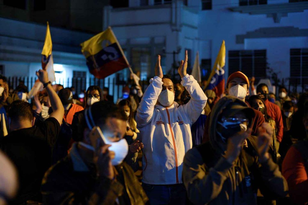 Ecuador y el nuevo presidente se decidira en segunda vuelta