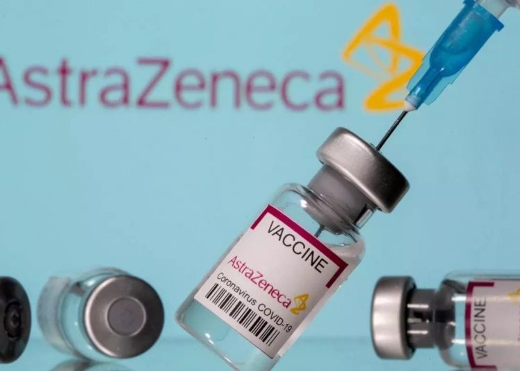 Muy mala noticia, AstraZeneca no podrá exportar vacunas hasta que no vacune Europa Muy mala noticia, AstraZeneca no podrá exportar vacunas hasta que no vacune Europa