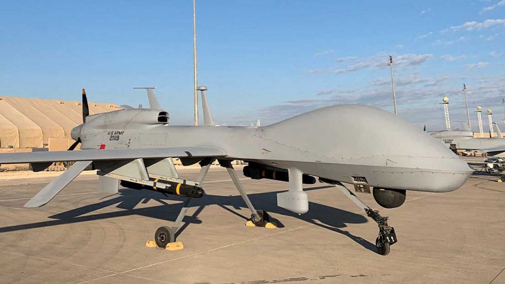 dron militar de EE.UU . en la base aerea de Ain al Asad